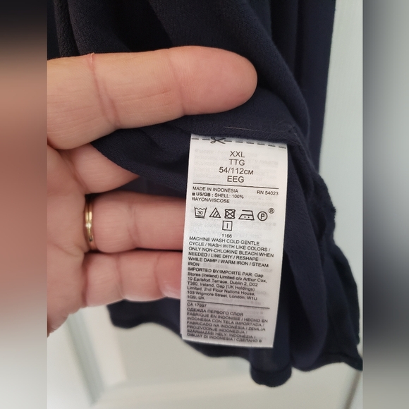 Banana Republic Navy Blue Blouse NWT - Picture 3 of 8